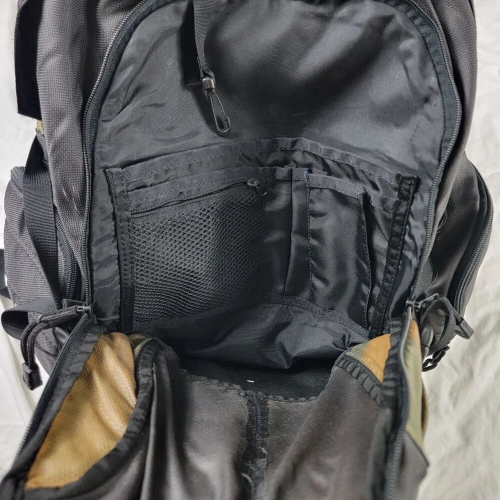 The North Face Reservoir Backpack Black Green Nylon Hiking Camping Outdoor Bag